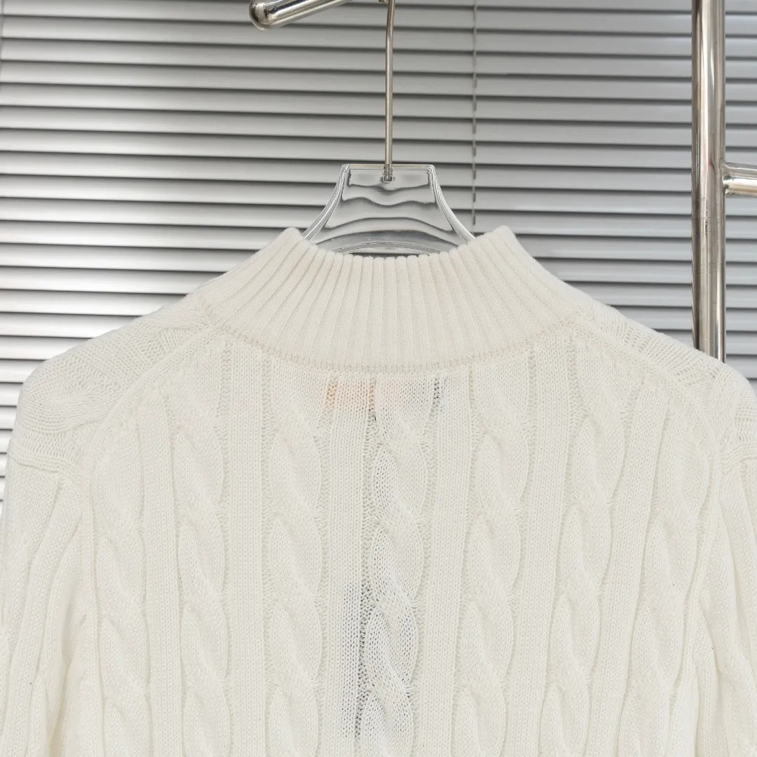 P290 top version (different currencies) You can scan the QR code to enter the official website Style: Ralph Lauren POLO Ralph Lauren small label embroidered knitted old money style half-zip pullover long-sleeved sweater Color: Picture color Size: XS-XL Fabric: Pure cotton Accessories: Full set of customized accessories No gender distinction, same style for men and women